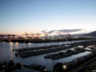 Genova Marina Castelluccio vendesi 7 vani totale vista mare