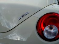 VOLKSWAGEN New Beetle 1.6 Cabrio Lim. Red Edt.