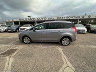 PEUGEOT 5008 1.6 HDi 115 CV Allure