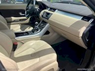 LAND ROVER RR Evoque 2.2 TD4 5p. Pure