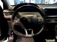 PEUGEOT 208 PureTech 82 5p. Allure
