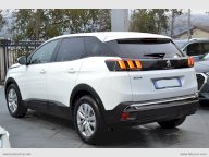 PEUGEOT 3008 BlueHDi 130 S&S Business