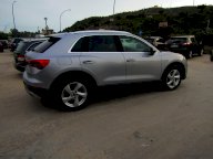AUDI Q3 35 TDI S tronic Business