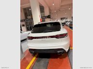 PORSCHE Macan 2.0 T