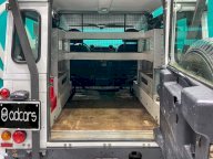 LAND ROVER Defender 90 2.2 TD4 Station Wagon N1