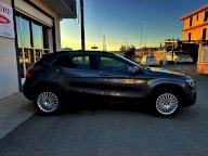 MERCEDES-BENZ GLA 200 d Automatic Business Extra
