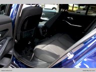 BMW 318d 48V Touring INDIVIDUAL Business Advantage IBRIDO TETTO