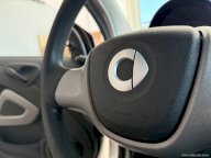 SMART fortwo 1000 52 kW MHD coupé pure