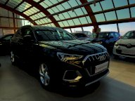 AUDI Q3 35 TDI S tronic Business