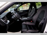 VOLVO XC60 B4