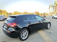 MERCEDES-BENZ A 180 d Automatic Business Extra