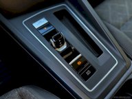 VOLKSWAGEN Golf 1.0 eTSI EVO DSG