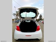 PEUGEOT 208 1.4 HDi 68 CV 3p. Allure