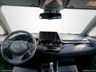 TOYOTA C-HR 1.8 Hybrid E-CVT Business