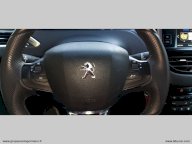 PEUGEOT 2008 BlueHDi 120 S&S Allure
