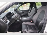 VOLVO XC60 B4