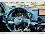 AUDI Q2 35 TDI quattro S tr. Identity Black