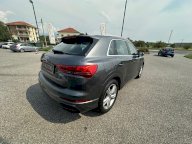 AUDI Q3 35 TDI S line edition