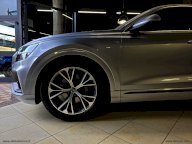 AUDI Q8 45 TDI quattro tiptronic Sport