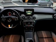MERCEDES-BENZ GLA 180 d Automatic Sport