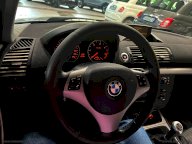 BMW 120d 5p. Attiva