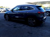 MERCEDES-BENZ GLA 200 d Automatic Premium