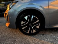 PEUGEOT 208 PureTech 100 S&S 5p. Allure