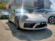 PORSCHE 911 Carrera 4