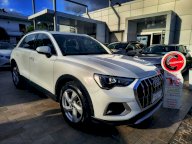 AUDI Q3 35 TDI S tronic Business Advanced