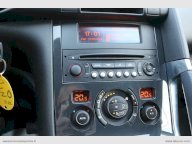 PEUGEOT 3008 1.6 HDi 115 CV Business