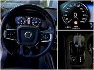 VOLVO XC40 D3 AWD Geartronic Momentum Pro