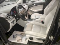 MERCEDES-BENZ B 180 d Automatic Sport
