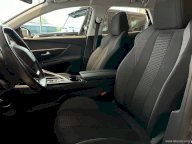 PEUGEOT 3008 BlueHDi 130 S&S EAT8 Business