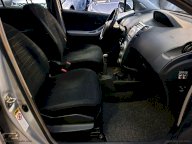 TOYOTA Yaris 1.0 5p. Sol