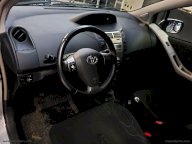 TOYOTA Yaris 1.0 5p. Now