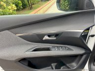 PEUGEOT 3008 BlueHDi 130 S&S EAT8 Business