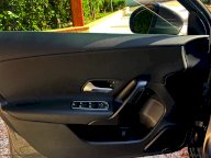 MERCEDES-BENZ A 180 d Automatic Business