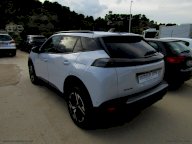 PEUGEOT 2008 PureTech 100 S&S Allure
