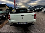 MITSUBISHI L200 2.4 DI-D/154CV Club Cab Inform