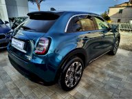 FIAT 600 Hybrid MHEV La Prima