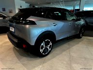 PEUGEOT 2008 PureTech 130 S&S EAT8 GT