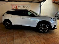 PEUGEOT 2008 BlueHDi 110 S&S Allure