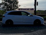 MERCEDES-BENZ B 200 d Automatic Premium