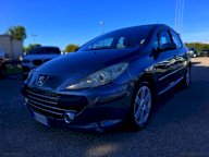 PEUGEOT 307 2.0 16V HDi FAP 5p. Féline