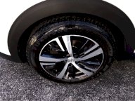 PEUGEOT 3008 BlueHDi 130 S&S Allure