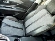 PEUGEOT 3008 BlueHDi 130 S&S EAT8 Allure