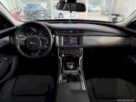 JAGUAR XF 2.0 D 180 CV aut. Pure