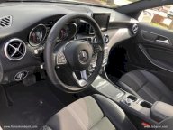 MERCEDES-BENZ A 180 d Automatic Business