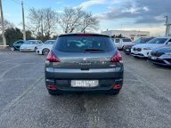 PEUGEOT 3008 1.6 HDi 115 CV Allure