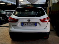 NISSAN Qashqai 1.6 dCi 4WD Visia